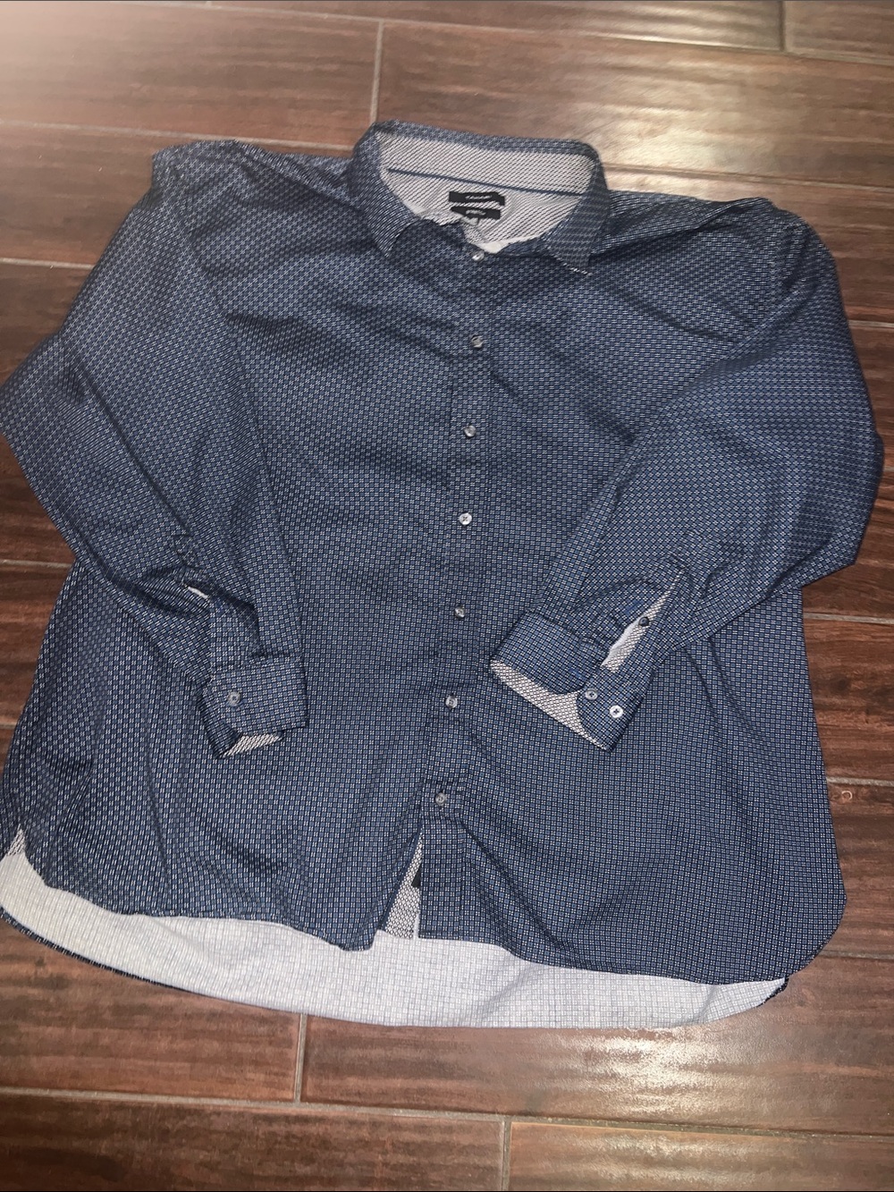 Tahari Men's Navy Blue Micro-Pattern Button-Down Shirt
